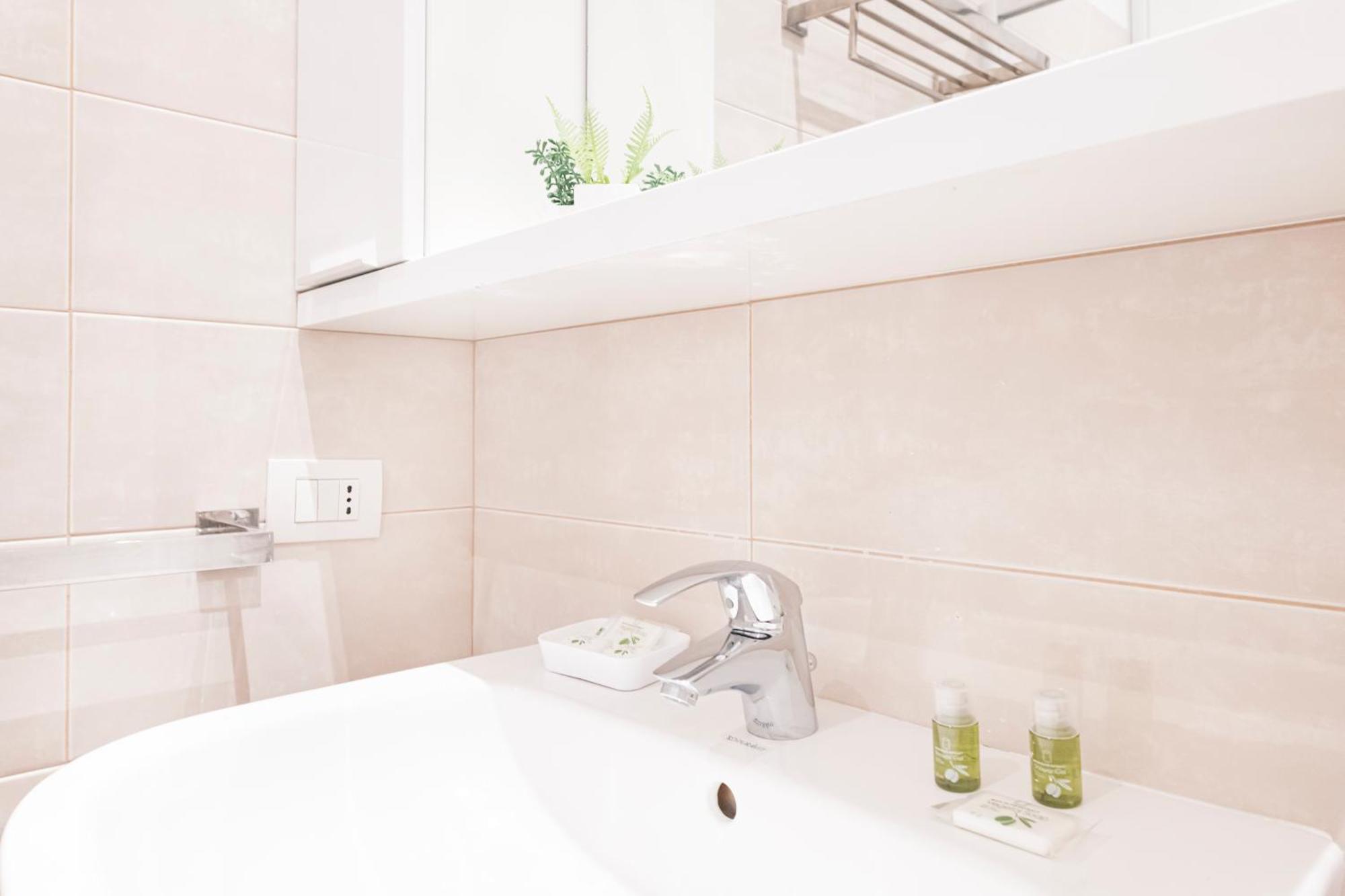 Magic Flat In Duomo By Easylife Apartment Милано Екстериор снимка